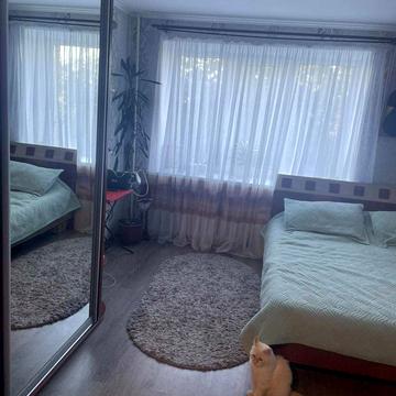 Освітянська вул., 5а