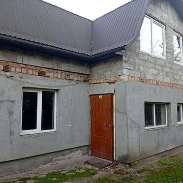 Продам будинок по вул Дрогобицький.