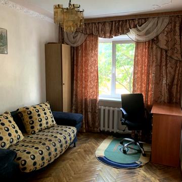 Здолбунівська вул., 3