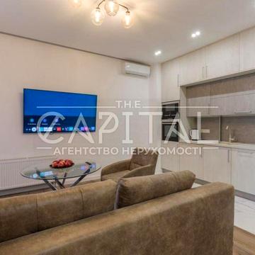 Продам квартиру / 42м2, 9/17пов / Е. Коновальця, Печерськ, КНУКІМ