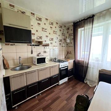 1к проспект Свободи можна на місяць