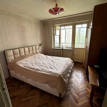 Івана Величковського вул., 16