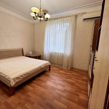 Оренда 2-кімнатної квартири, в районі театру Магара