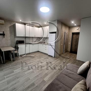 Метрологічна вул., 21-Б