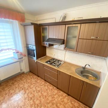 Андрея Шептицького вул., 14