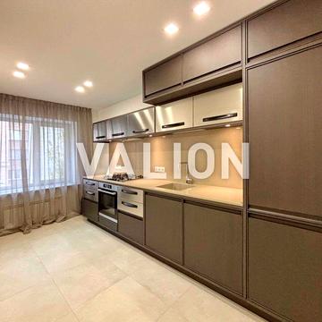 Продаж 6-к квартири, Костянтинівська, 51, Поділ. Без комісії%