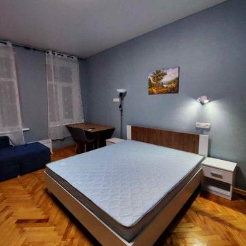 Оренда 1-к квартири, ближній центр, вул. Меретина