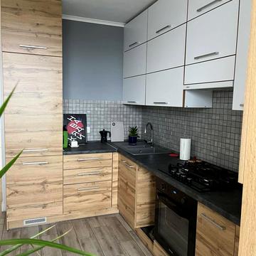 Євгена Рихліка вул. (5-й Щорса), 13