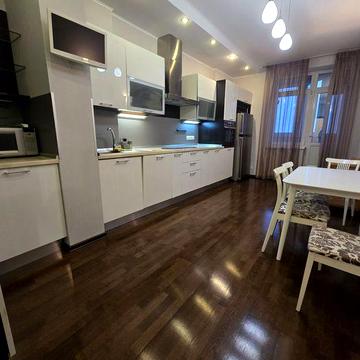 Оренда 4к квартири Коперника 12-Д