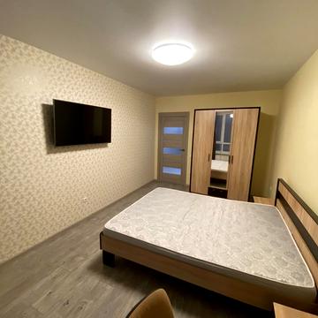 Під Голоском вул., 15