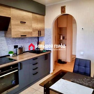 Чарівна вул., 54