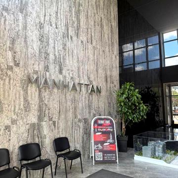 Академіка Філатова вул., 2