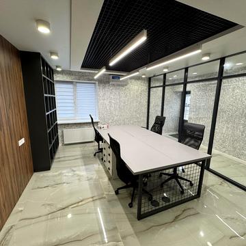 Айвазовського вул., 8