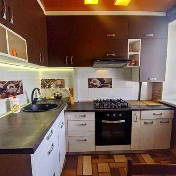 1 кім в ЦЕГЛІ середній поверх СЛОБОЖАНСЬКИЙ (ГАЗЕТИ ПРАВДА) (718276)