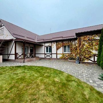 !!!Гарна пропозиція. Продаж будинку на два входи по вул.Квітневій
