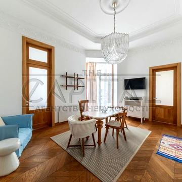 Аренда квартиры ул Антоновича акумуляторы + инвертор Первая сдача