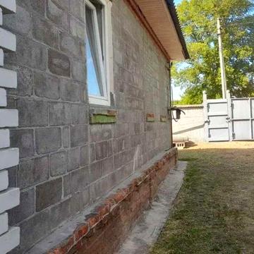 Продам дом в Введенка Змиевского р-на участок 22 сотки .Тихий районTB