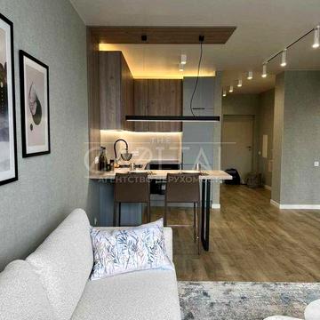 Оренда дизайнерської квартири Новопечерська Вежа, Печерськ, Генератор