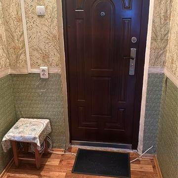 Здається 1 кімнатна квартира В центрі міста .