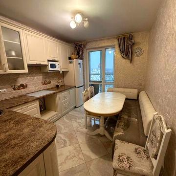 Оренда 2к квартири ЖК “Вишиванка”, вул. Пріорська. Подільський район.