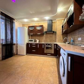 Аерокосмічний просп., 43/1