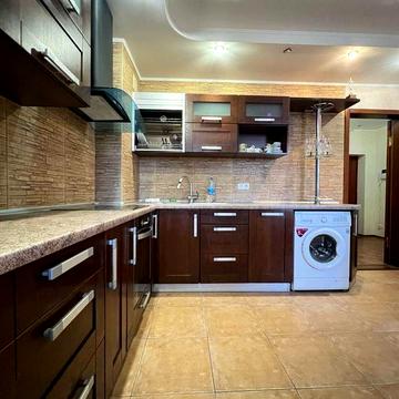 Аерокосмічний просп., 43/1