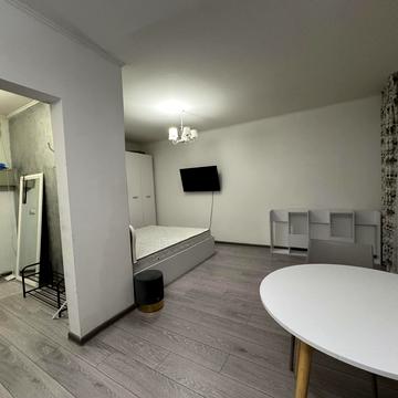 Софії Русової вул., 7