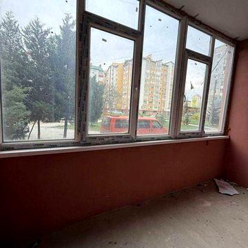 Продаю 2-х кім квартиру, готова до ремонту