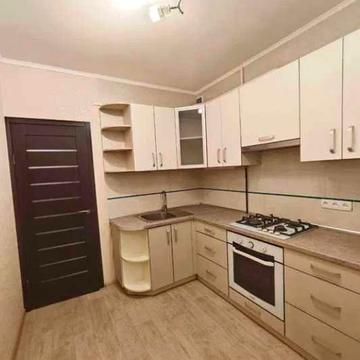 Продам 1 комн кв Капитальный ремон Улучшенка 38 м2 метро Индустриал OA