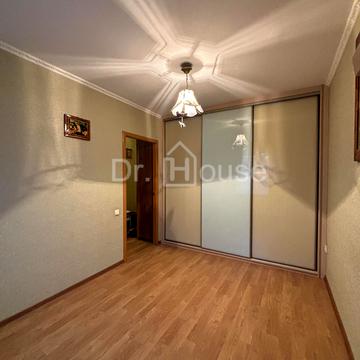 Сихівська вул., 24