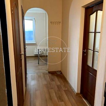 Бахмацька вул., 10