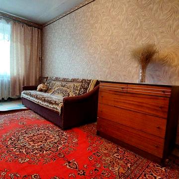 Продаж 2 кімн. квартири на Героїв Рятувальників  ( Волкова)