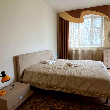 Здається 3-кімнатна квартира