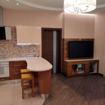 Квартира 3-кімнатна на Печерську, Старонаводницька 6-б