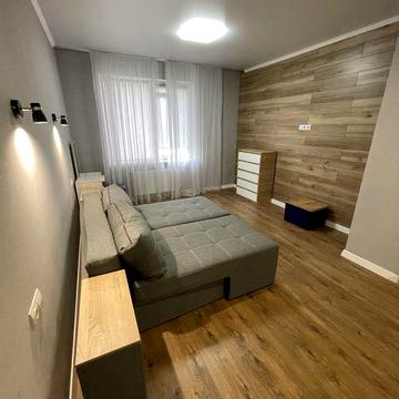 Сдам классную однокомнатную квартиру с лоджией Таирова