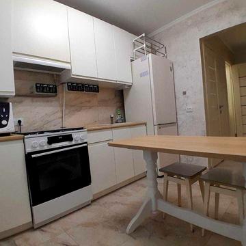 Здам на тривалий період 2- кімн. вул. Героїв 128 бригади/Грушевського