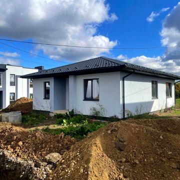 Івана Бугона, 21