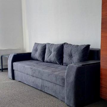 Леоніда Перфецького вул., 19