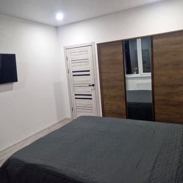 Варненська вул., 29