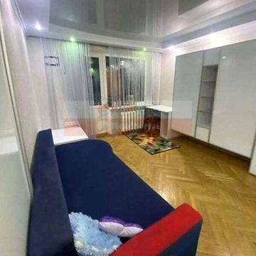 2 кім. квартира пер. Надії Світличної,2. Продаж