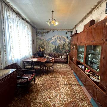 Продам Двухкомнатную квартиру на Червоной ул.Криворожстали Металургиче