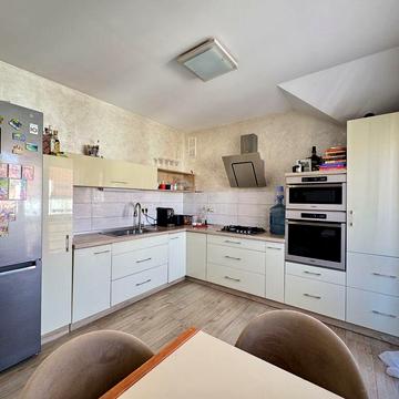 Продаж 2-х поверхової квартири/Жк Озерний/107м2/915$м2 ЖК Озерний