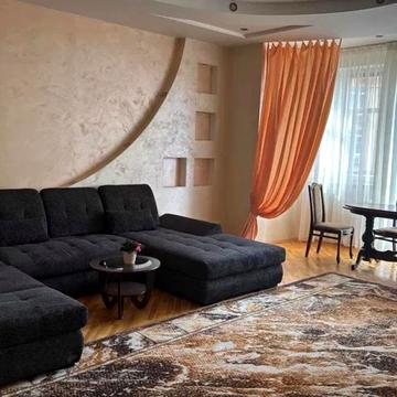 Євгена Коновальця вул. (Щорса), 32-Б