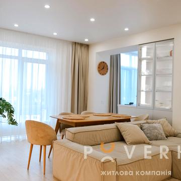 Гетьмана Мазепи вул., 32