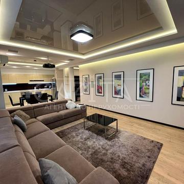 Лесі Українки бульв., 7-А