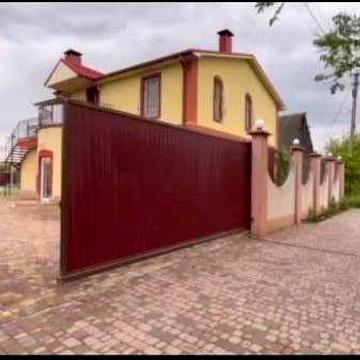 Продам затишний будинок