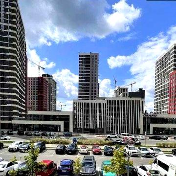 Продам квартиру в Варшавському3 2к квартира на 9 поверсі є генератор ЖК Варшавський 3