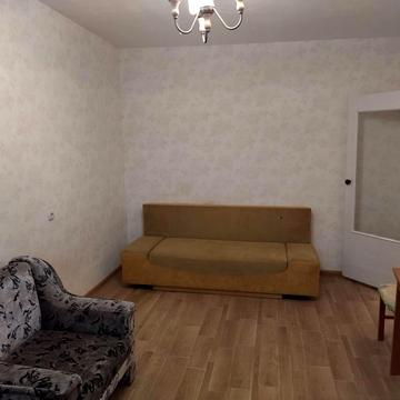 Академіка Корольова вул., 75