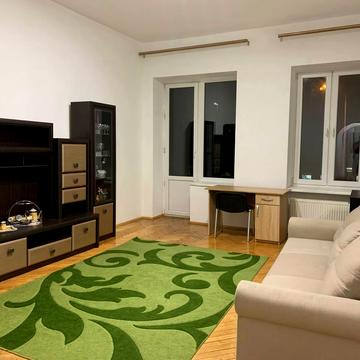 Личаківська вул. (), 21