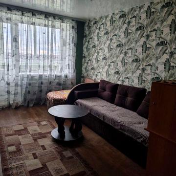 Продам квартиру на проспекті Перемоги, 1-кімнатну. Не рієлтор.